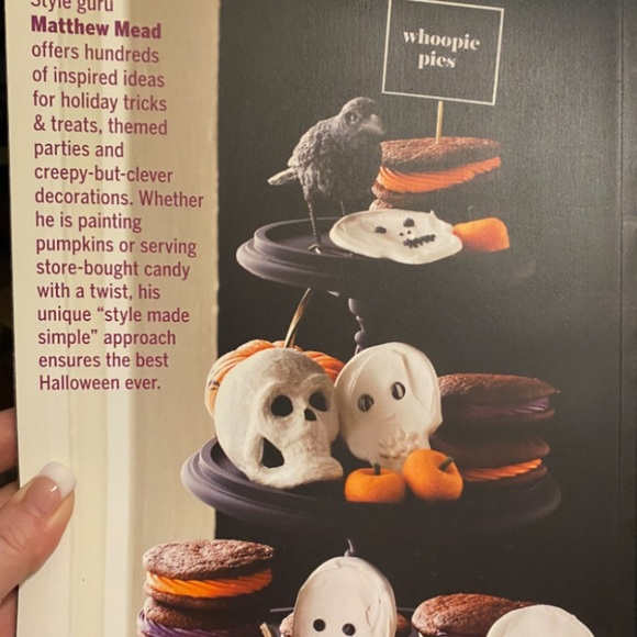 NEWpaperback book byMatthew Mead.Halloween. Style is shockingly simple. - Picture 7 of 9